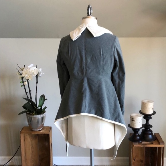 Lululemon Cozy Grey Jacket - Picture 4 of 7